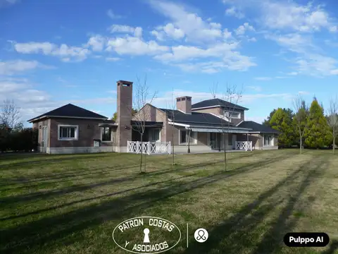 Casa en alquiler en La Colina Villa de Campo 5 Dormitorios