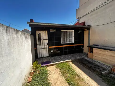 Ph Frente - 2 Amb - Hurlingham (zº P Díaz Y Félix Frías)