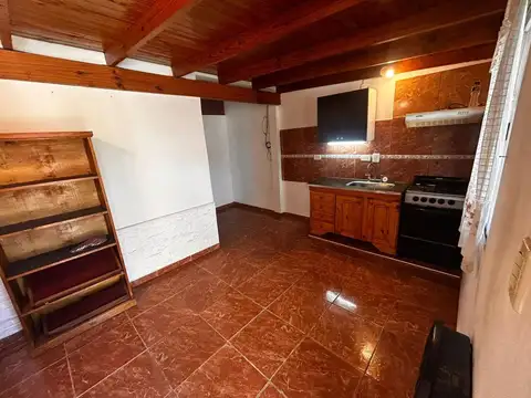 Depto Tipo Casa en Alquiler en Hurlingham, $ 450.000