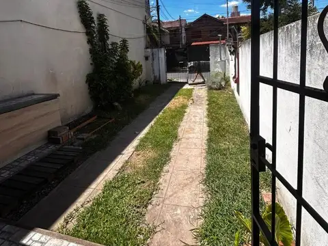 Depto Tipo Casa en Alquiler de 2 ambientes