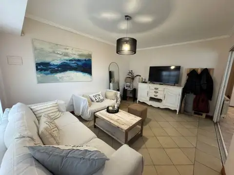 Casa en Venta en Barrio Los Pinares, USD 189.000