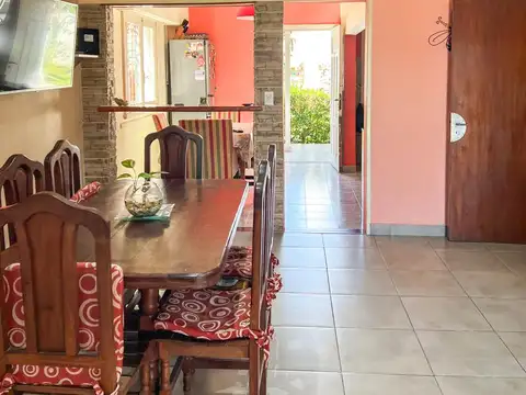 Depto Tipo Casa 4 ambientes con 3 baños