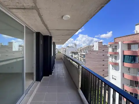 Departamento 4 ambientes con 3 baños