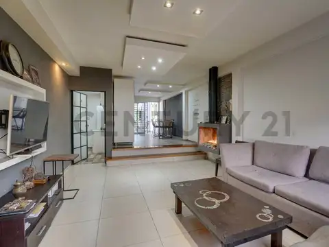Casa en Venta en Versalles, USD 435.000