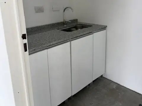 Oficina en Alquiler al Noroeste