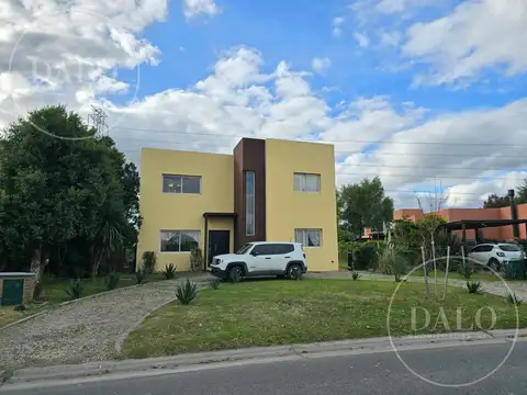 Casa  en Venta en San Francisco, Villanueva, Tigre