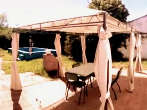 Casa en Venta en Castelar, USD 100.000