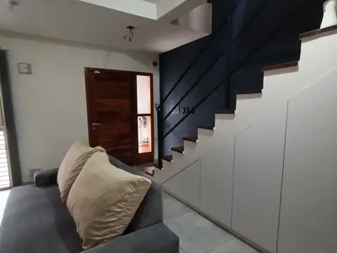 Departamento en Venta en Coronel Dorrego, USD 135.000