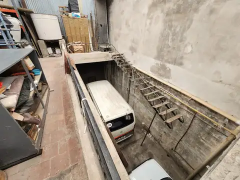 Galpon en Venta en Lomas Del Mirador, USD 280.000