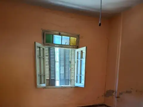 Casa 2 ambientes con 1 baño