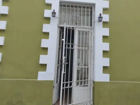 Departamento 6 ambientes con 2 baños