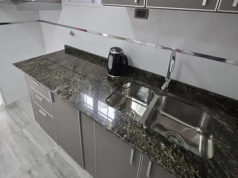 Depto Tipo Casa en Alquiler en Berazategui, $ 700.000