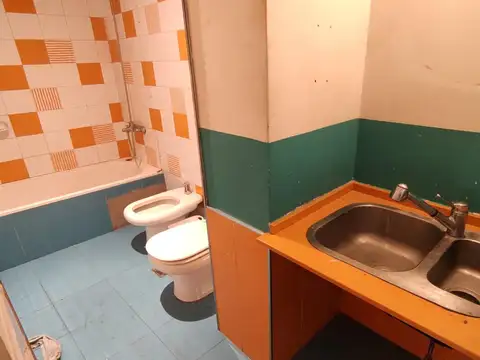 Depto Tipo Casa 5 ambientes con 2 baños