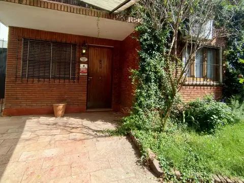 Casa en Venta en Olivos Maipu/Uzal, USD 290.000