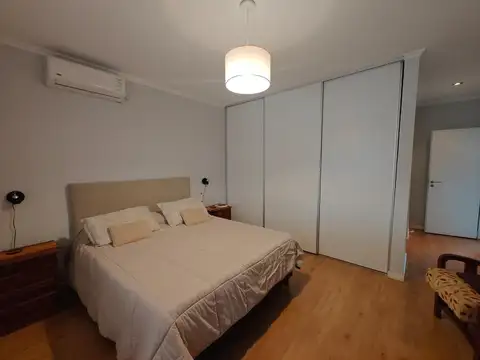 Casa con pileta en Pilar del Este Santa Elena