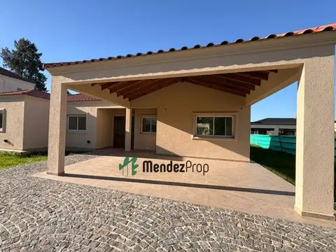 CASA A ESTRENAR EN EL REBENQUE