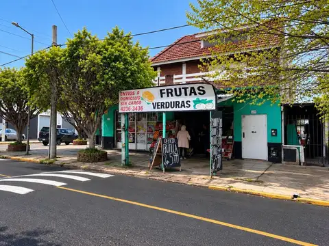 BLOCK de 4 Locales Comerciales con PH de 3 Ambientes con Renta - Mármol.