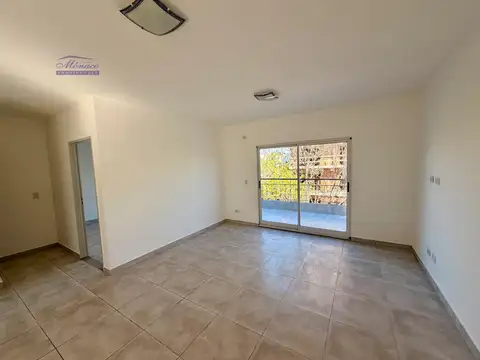 Depto Tipo Casa en Alquiler al Este