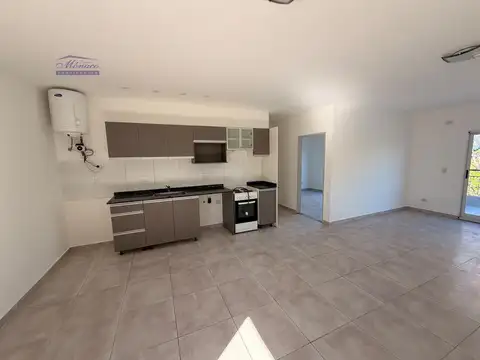 Depto Tipo Casa 2 ambientes con 1 baño