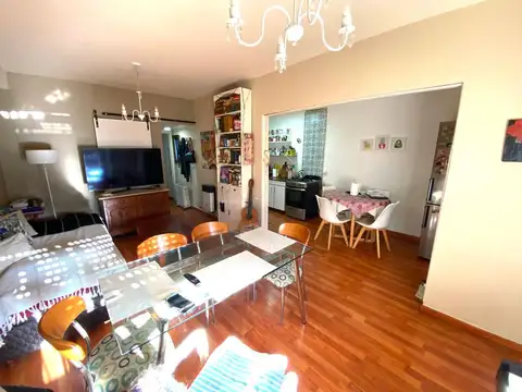 PH 3 AMBIENTES CON PATIO Y COCHERA SIN EXPENSAS