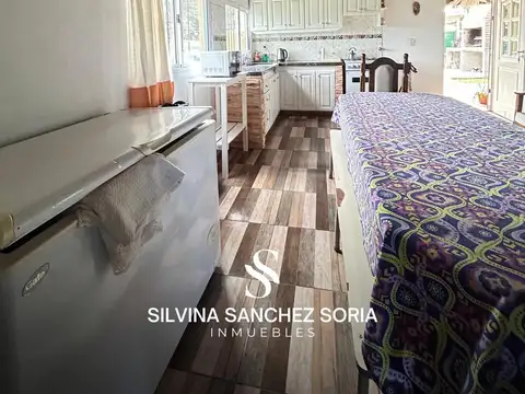 Casa en Alquiler con 2 cocheras