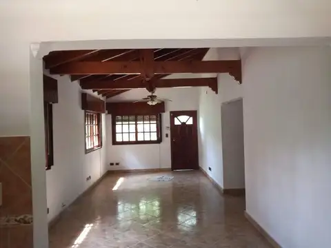 Avenida Presidente Arturo Umberto Illia 9900