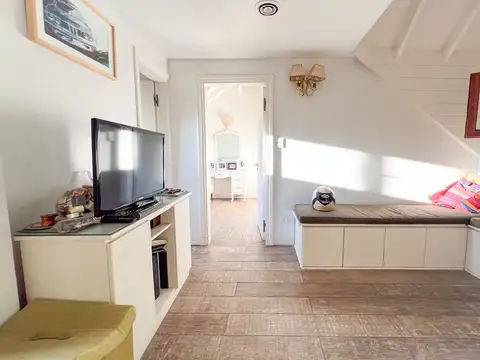 Casa 7 ambientes con 3 baños