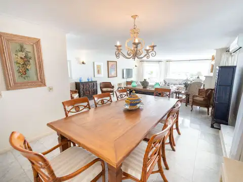 Departamento en Venta de 4 dormitorios