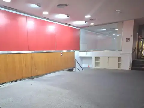 Local en venta o  alquiler en  Recoleta