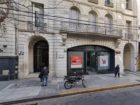 Local en venta o  alquiler en  Recoleta