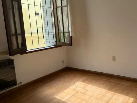 Depto Tipo Casa en Alquiler de 3 ambientes