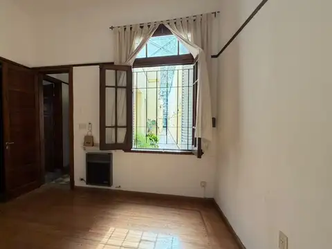 ALQUILER Hermoso PH de 3 Ambientes con Cocina y Patio en Palermo Hollywood