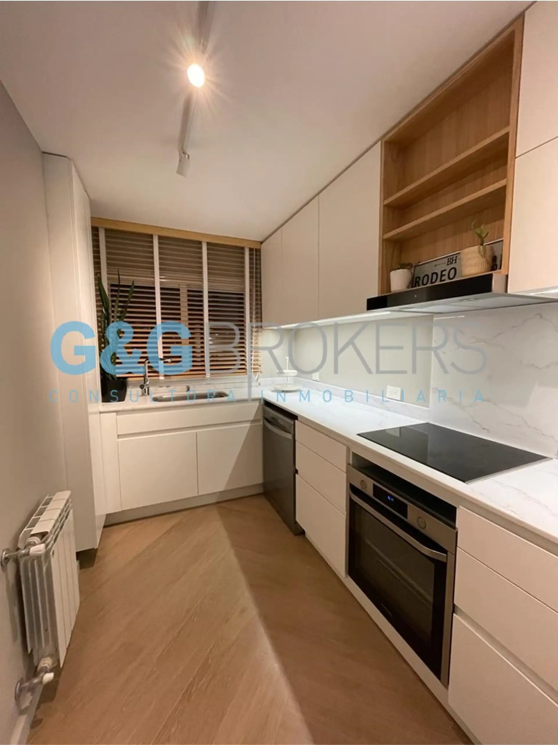 Departamento 2 amb, 72m² con cochera y pileta — Playa Chica