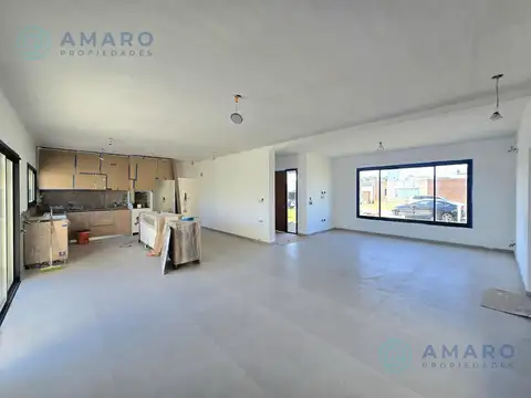 VENTA · CASA · 3 DORMITORIOS · ESCRITORIO· PISCINA  · DON MATEO