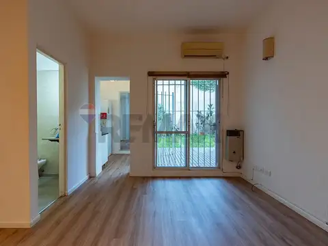 Depto Tipo Casa en Venta con 1 cocheras