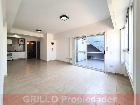 Av. Olivera 107. Departamento Monoambiente de 35m2. Piso alto. Vista abierta.