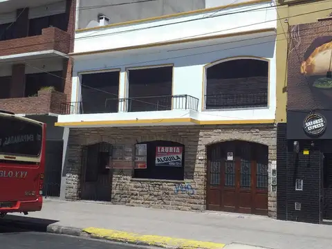 9 De Julio 100, Piso 1