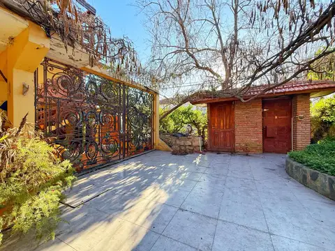 Depto Tipo Casa en Venta de 5 ambientes