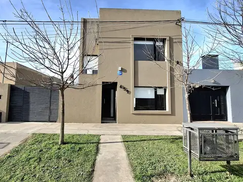 CASA EN VENTA EN PEHUAJÓ