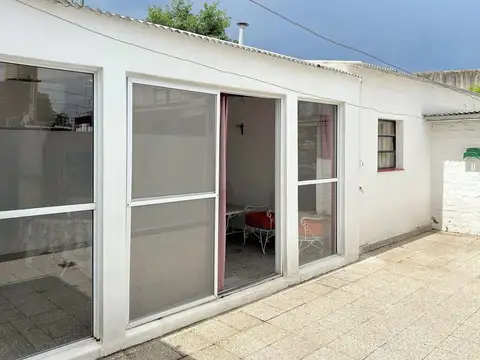 Casa en el centro de polvorines apta Crédito