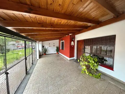 Casa en el centro de polvorines apta Crédito