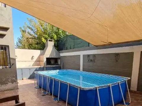 Depto Tipo Casa 4 ambientes con 2 baños