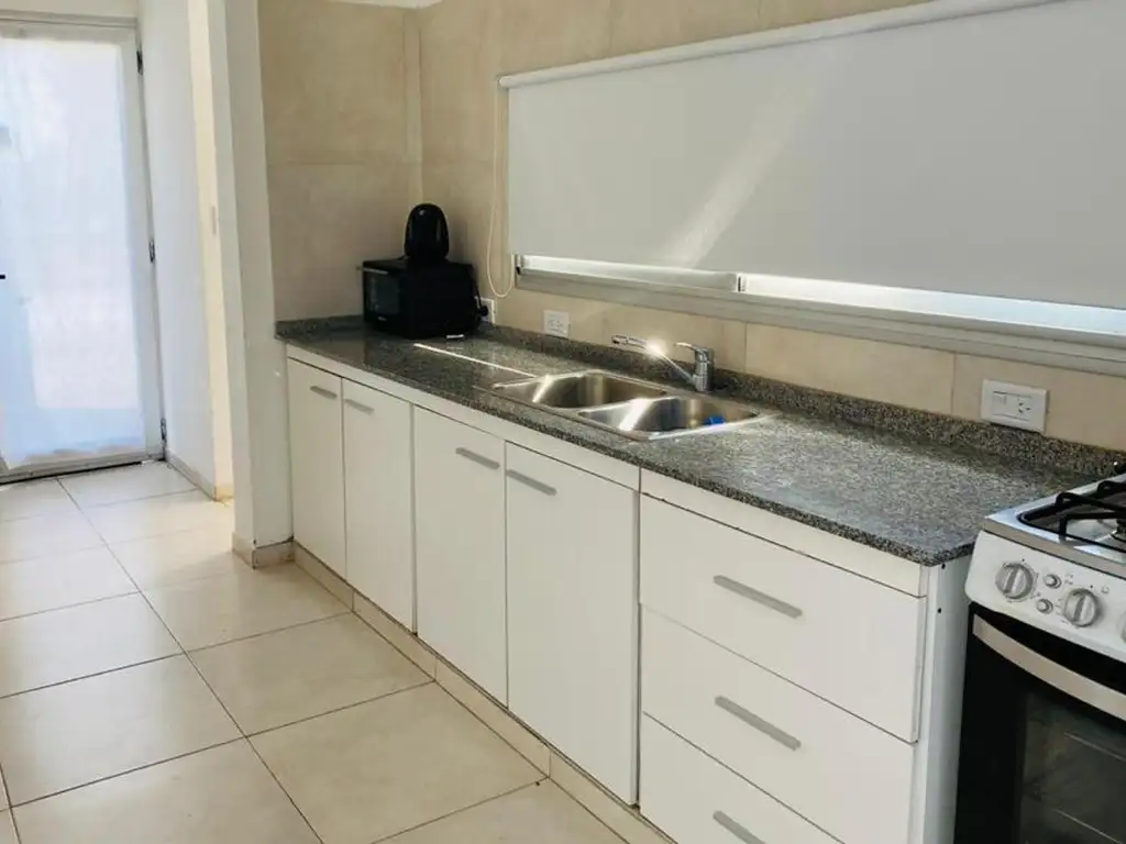 Casa en Alquiler Temporal en Area 60