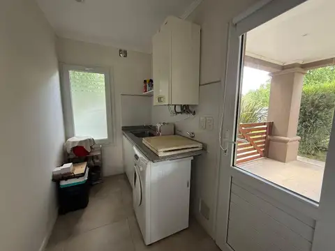 CASA VENTA HARAS DEL SUR II  APTO BANCO FINANCIA