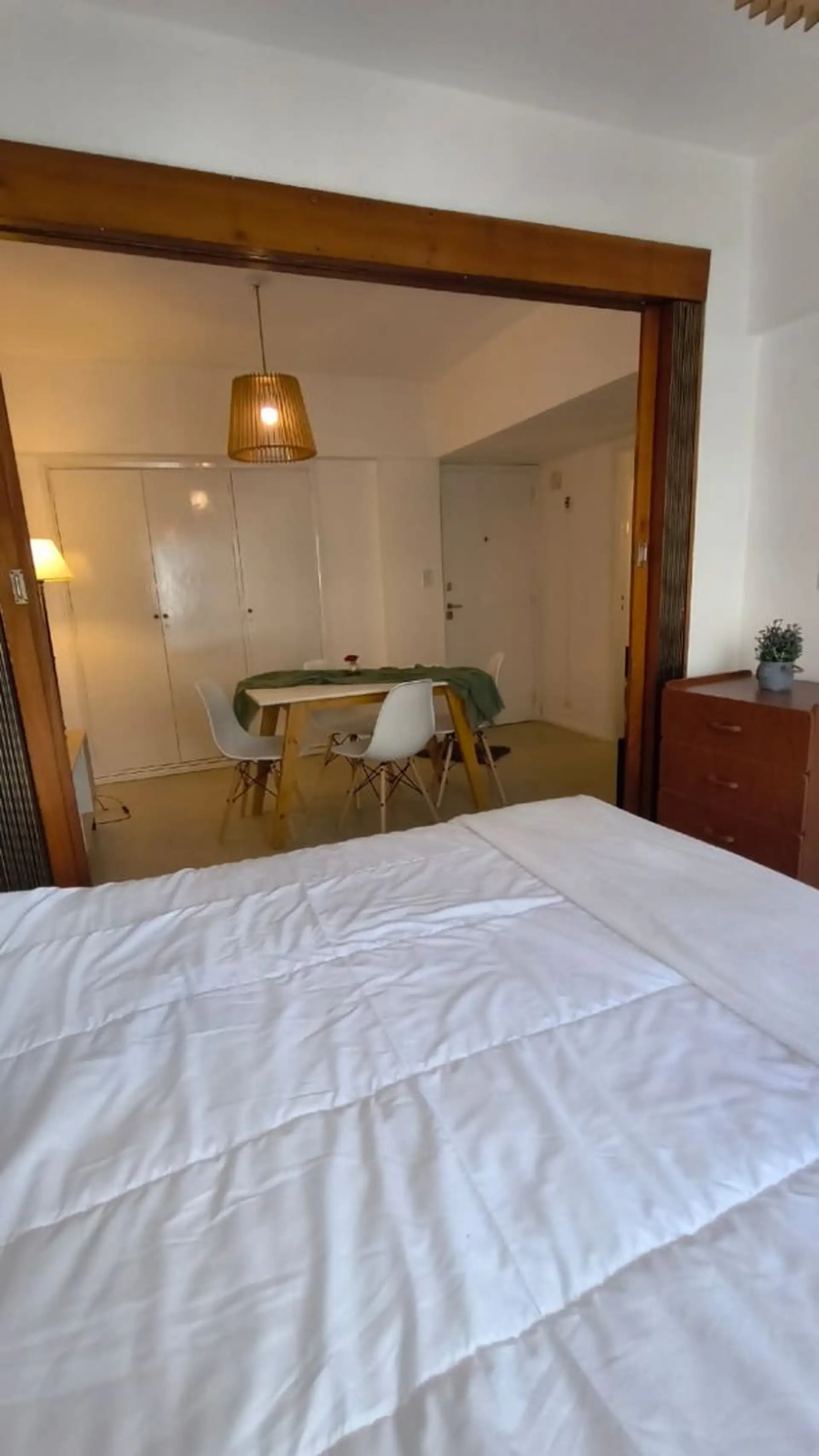 Depto 1 amb, 30m² con balcón — Zona Guemes