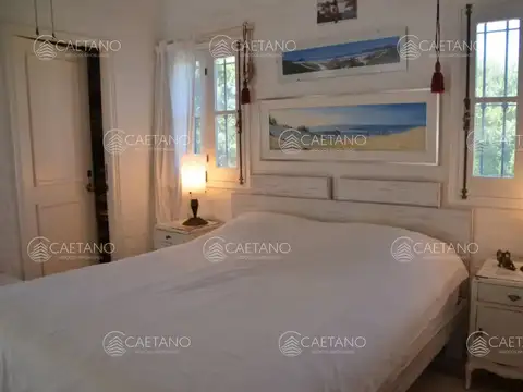 Venta casa 4 dormitorios. Montoya, La Barra.