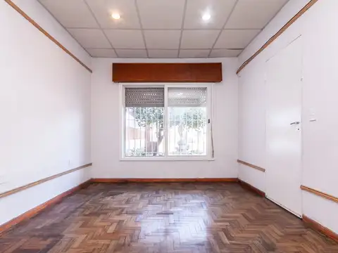 CASA EN VENTA LANUS 4 AMBIENTES PARQUE