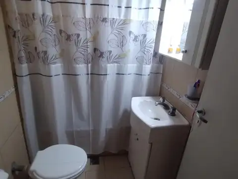 Depto Tipo Casa en Venta 50 años