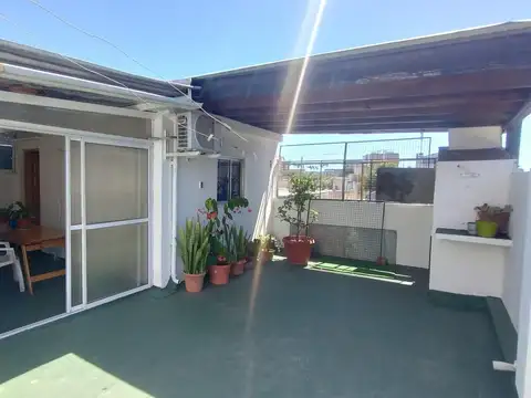 Depto Tipo Casa en Venta 50 años
