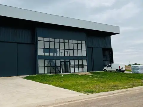 Galpon en Venta en Unquillo, USD 450.000